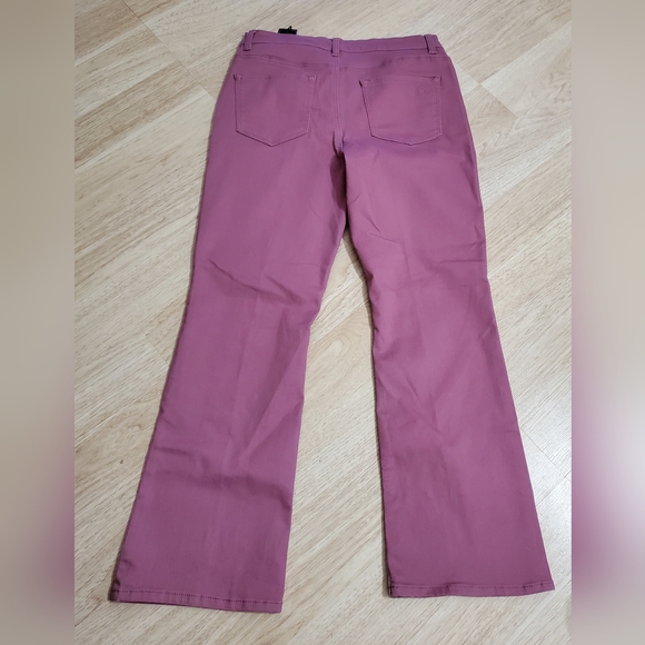 NWT women's DG2 jeans - Picture 2 of 5